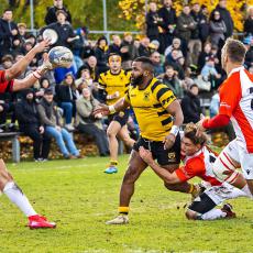 Mám jej, ten míč. Mám jej, toho útočníka Pragy