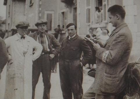Při Tour de France byl v roce 1927 mezi novináři Ondřej Sekora