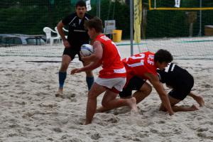 Devadesát ragbistů si zahrálo ragby na pískovišti aneb 21. ročník Prague Beach Rugby 2022