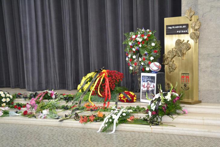 Ragbisté se rozloučili se zakladatelem dvou klubů Vladislavem Petrasem Ragbisté se rozloučili se zakladatelem dvou klubů Vladislavem Petrasem