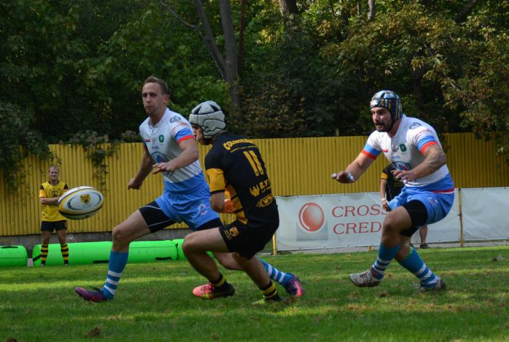 Ragbyová liga se hrála jen v Praze a všechny tři zápasy jako na potvoru začaly ve stejný čas Ragbyová liga se hrála jen v Praze a všechny tři zápasy jako na potvoru začaly ve stejný čas