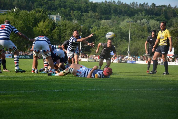 Při novozélandské exhibici asistovali čeští ragbisté ... Česko - NZ Ambassador’s XV 0:43 Při novozélandské exhibici asistovali čeští ragbisté ... Česko - NZ Ambassador’s XV 0:43