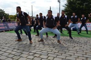 Haka to je docela marketinkově skvěle uchopený folklór ve prospěch ragbyového míče Haka to je docela marketinkově skvěle uchopený folklór ve prospěch ragbyového míče