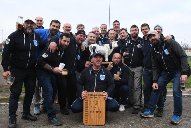 Přátelské setkání ragbyových seniorů v Přelouči v rámci turnaje O přeloučského bizóna