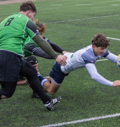 Fotografie z extraligového  ragby  Říčany - Dragon   52:12 pořízené objektivy Jiřího Durdíka