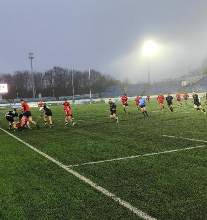 Ragby odehrané v nešťastně barevně zvolených dresech dopadlo i nešťastným výsledkem pro Warriors