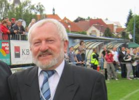 Sedmdesátiletý zakladatel havířovského ragby Karel Gaman