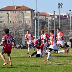 Trochu se to pletlo, kdo je kdo, když oba týmy měly červené dresy