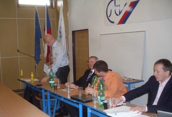 Pavel Telička zůstal v čele českých ragbistů